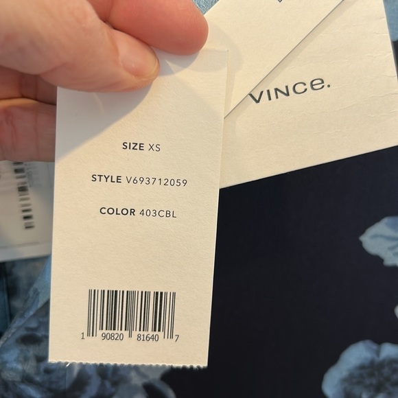 Vince Tapestry Floral Silk Popover Top Blue Black - Picture 6 of 13